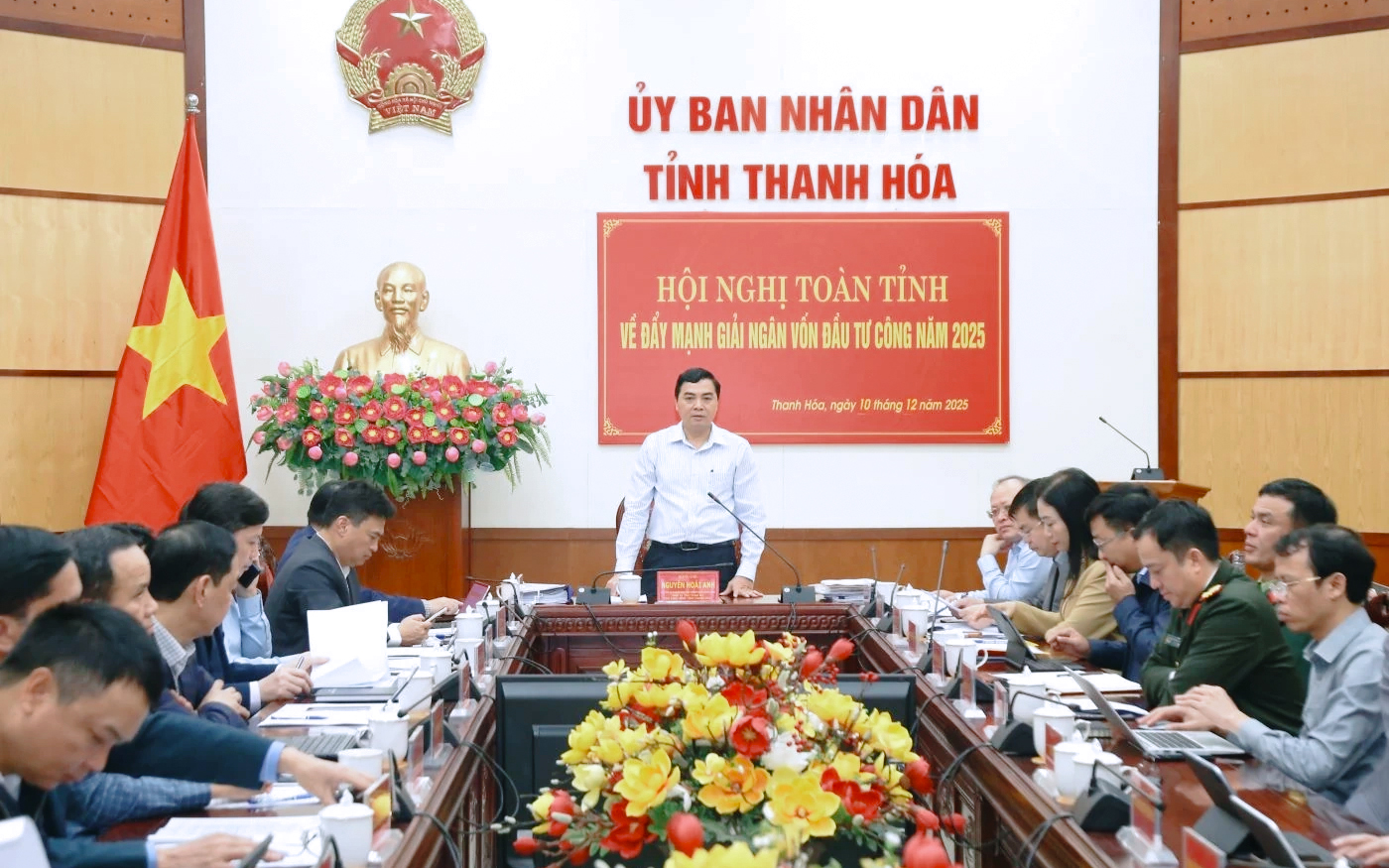 Anh-tin-bai